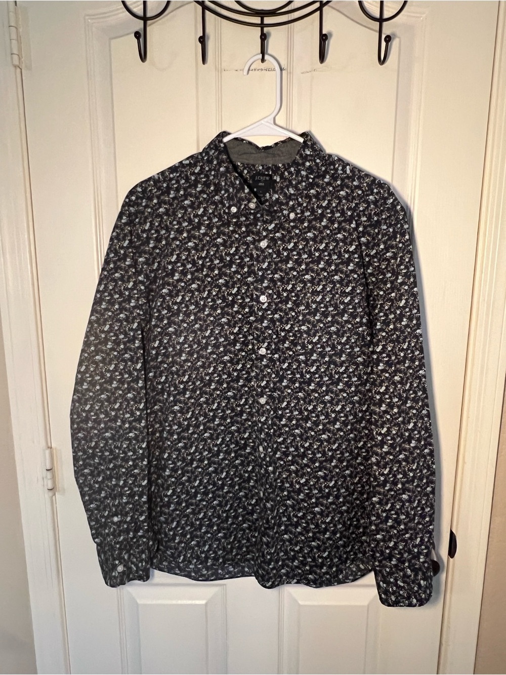 J.Crew Men’s Large Navy Floral Button Down Shirt 100% Cotton Long Sleeve